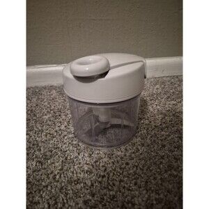 The Pampered Chef Manual Food Processor Item 2581 Chopper 3 cups